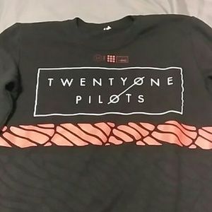 Hot topic 21 pilots sweatshirt sz small